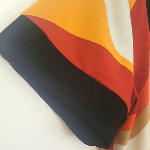 Tiana B. Colorful Abstract Short Sleeve Dress - Picture 4 of 10